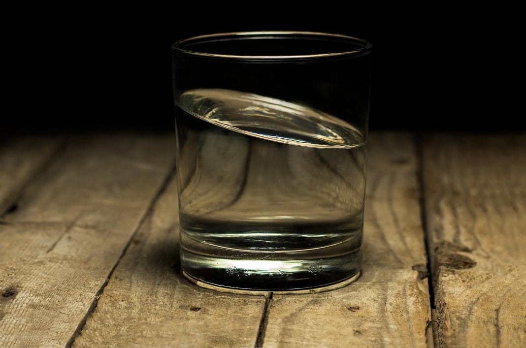 iamnotperfect-water-2315559_1920