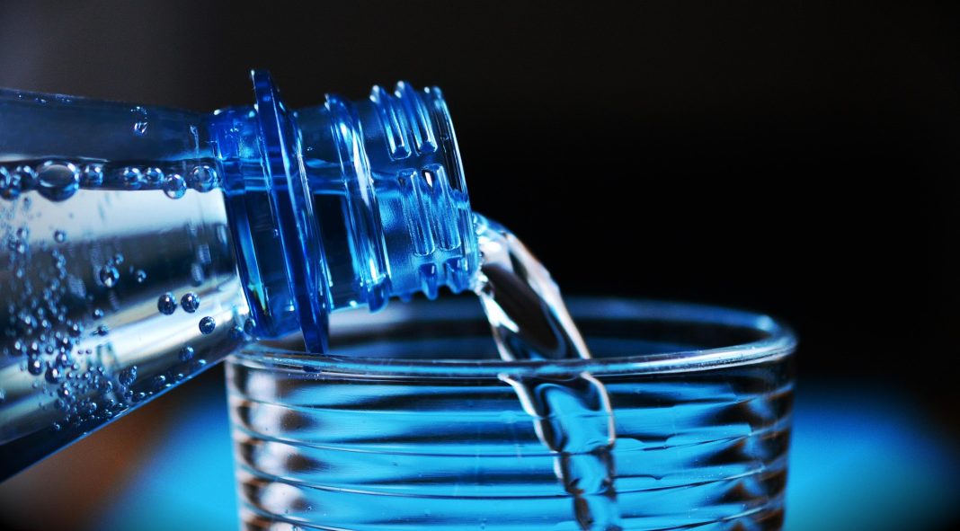 congerdesign-bottle-2032980_1920 (1)